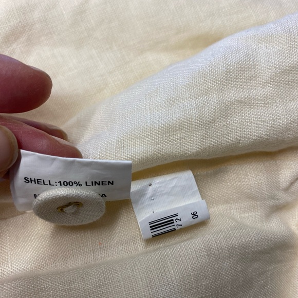 DISSH Cream Sleeveless Button-Up Blouse - Picture 4 of 4